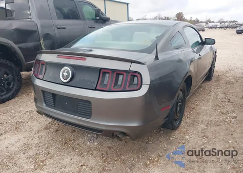 2014 Ford Mustang V6 Premium from USA, damaged, VIN 1ZVBP8AM2E5207582